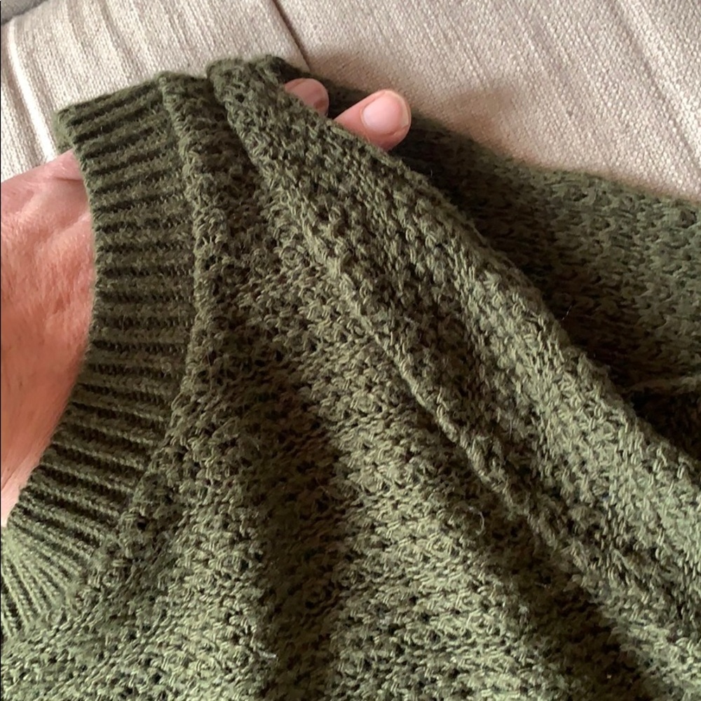 Sweater - Picture 2 of 4